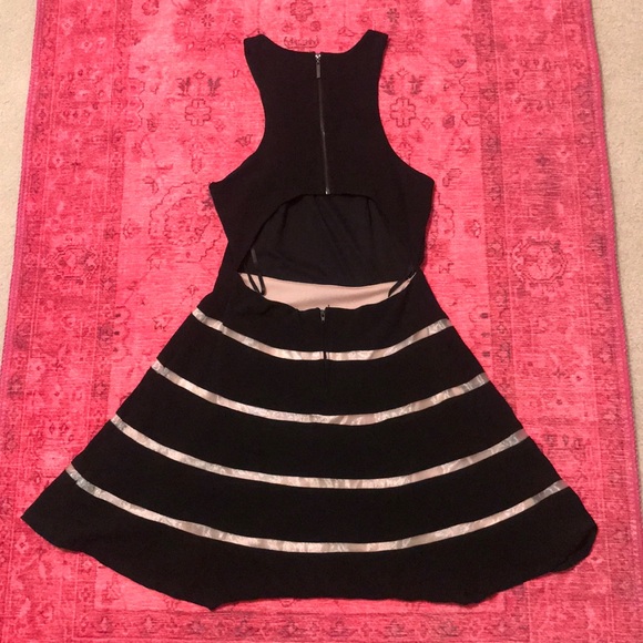 Black and Tan back cutout strapped dress - Picture 3 of 5